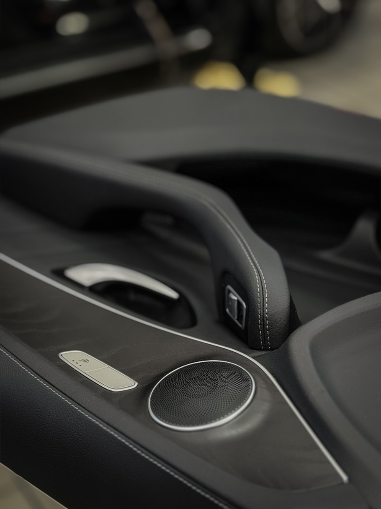 OD Service srl - Impianti audio: Mercedes Benz